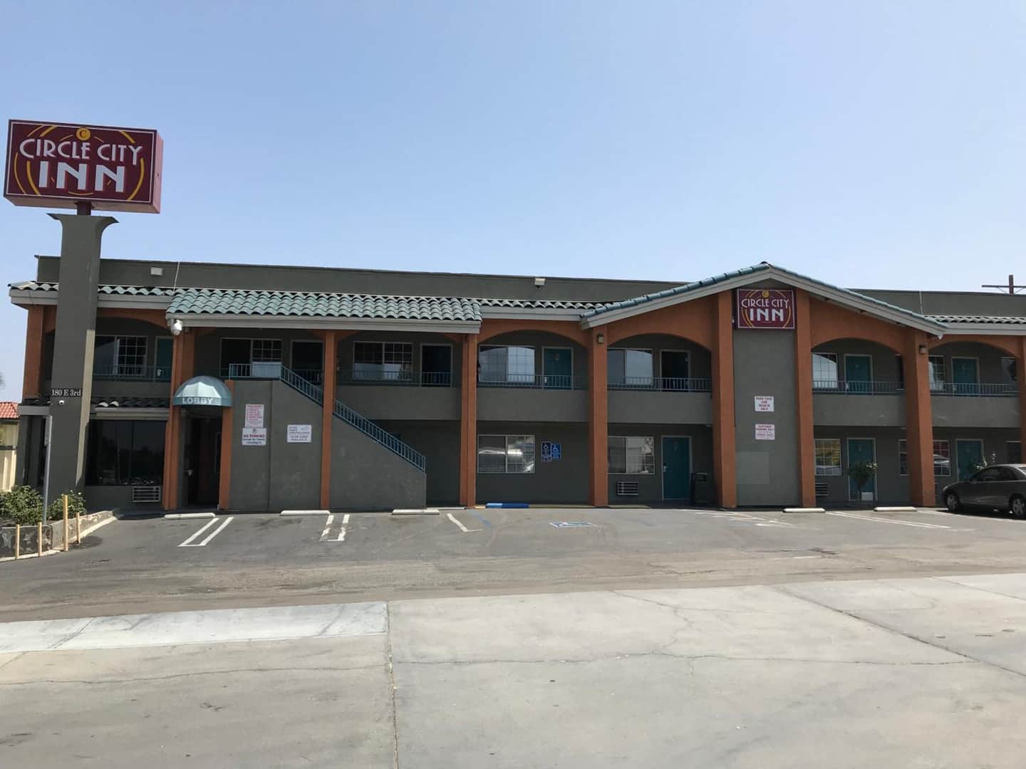 Corona Inn