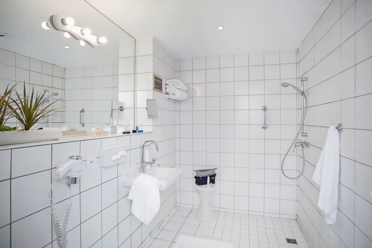 Collège Hôtel (old)