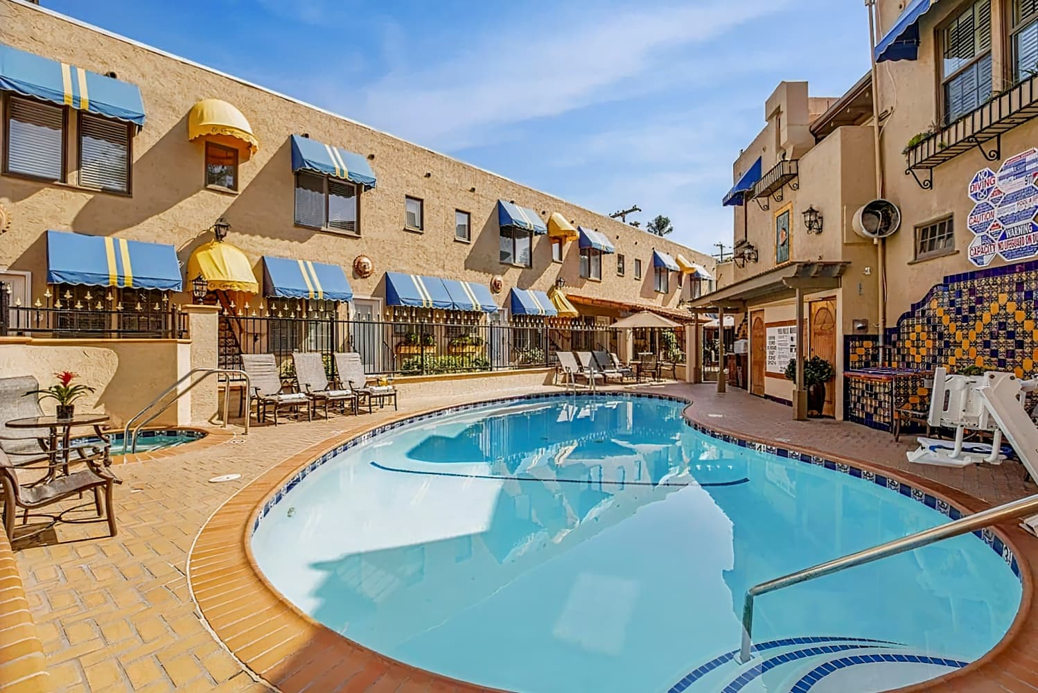 The El Cordova Hotel