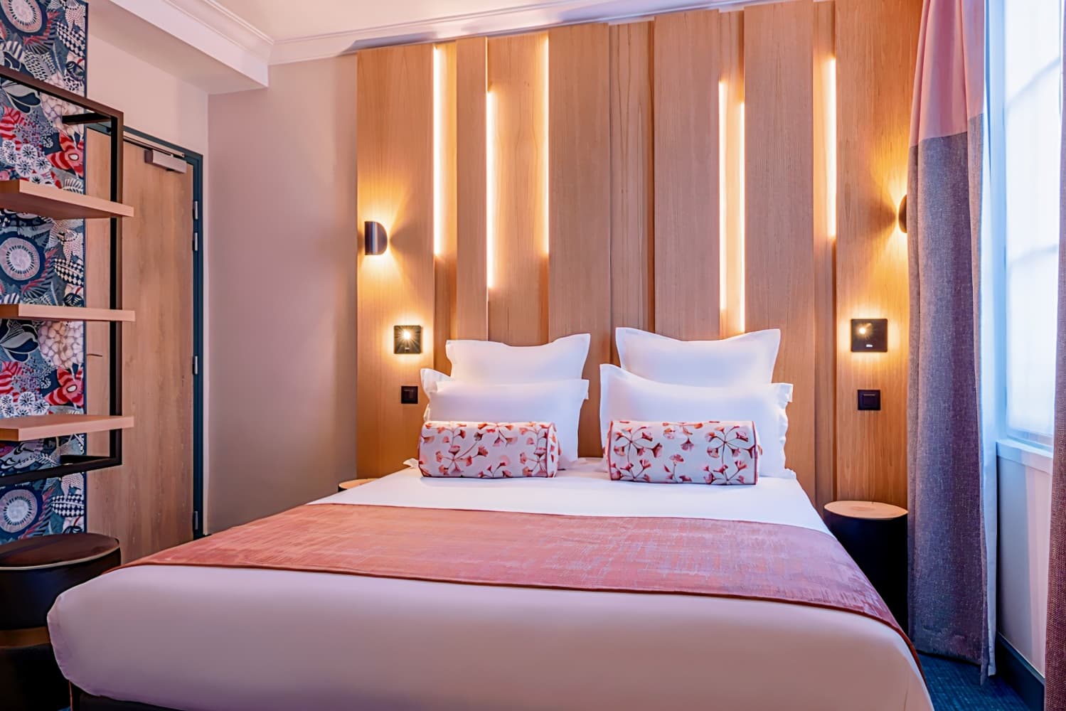 Leonardo Boutique Paris Opera