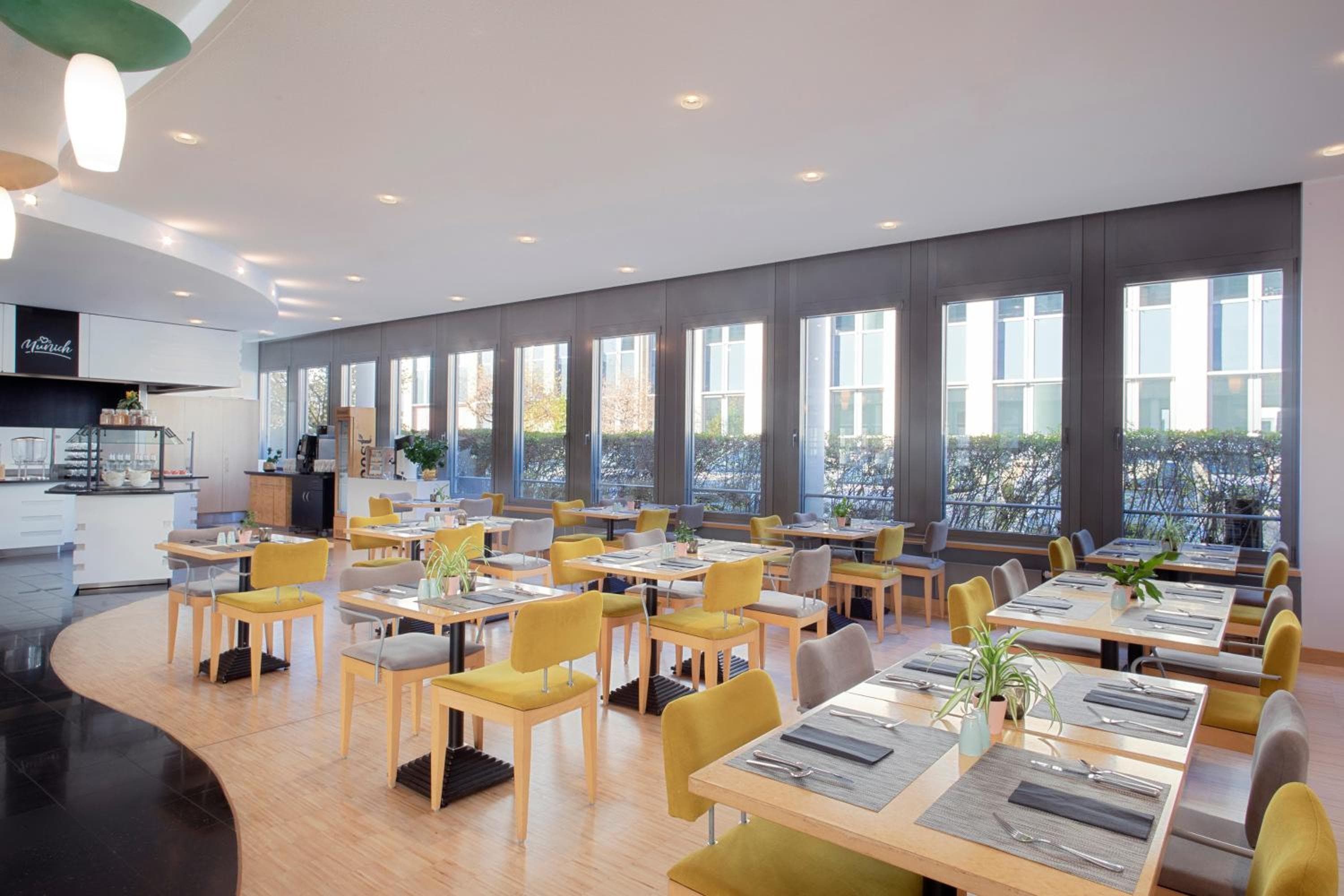 FOUR Munich Neue Messe