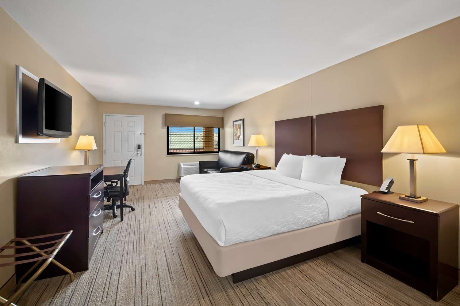 Best Western Cedar Inn