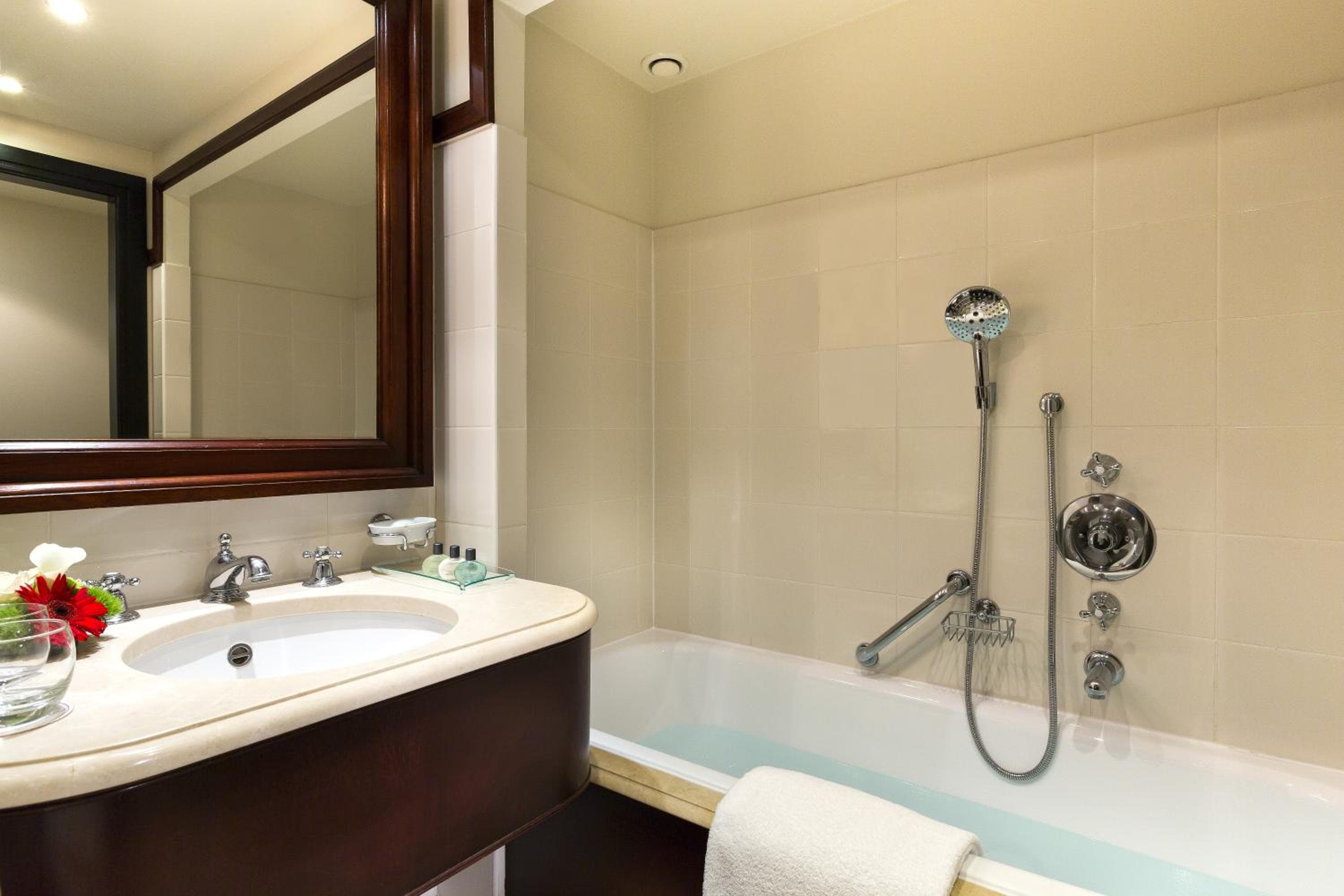 Hôtel Barsey By Warwick