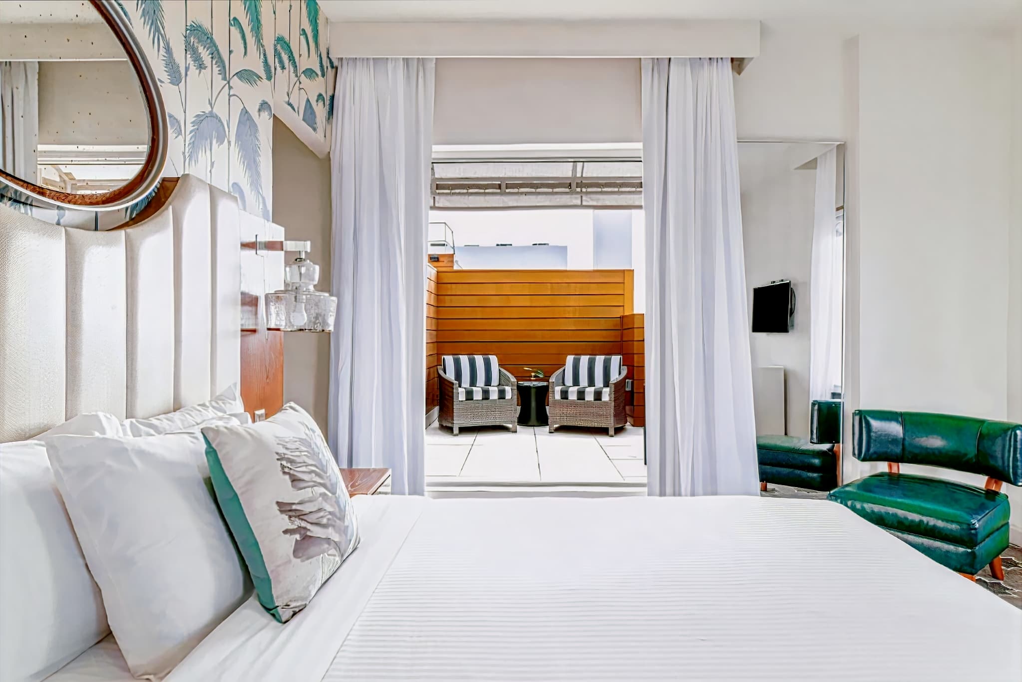 Winter Haven, Autograph Collection