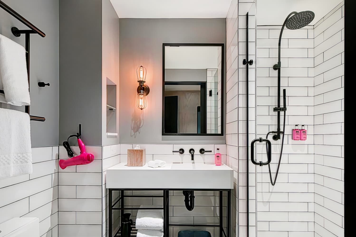 Moxy San Diego Downtown/Gaslamp Quarter