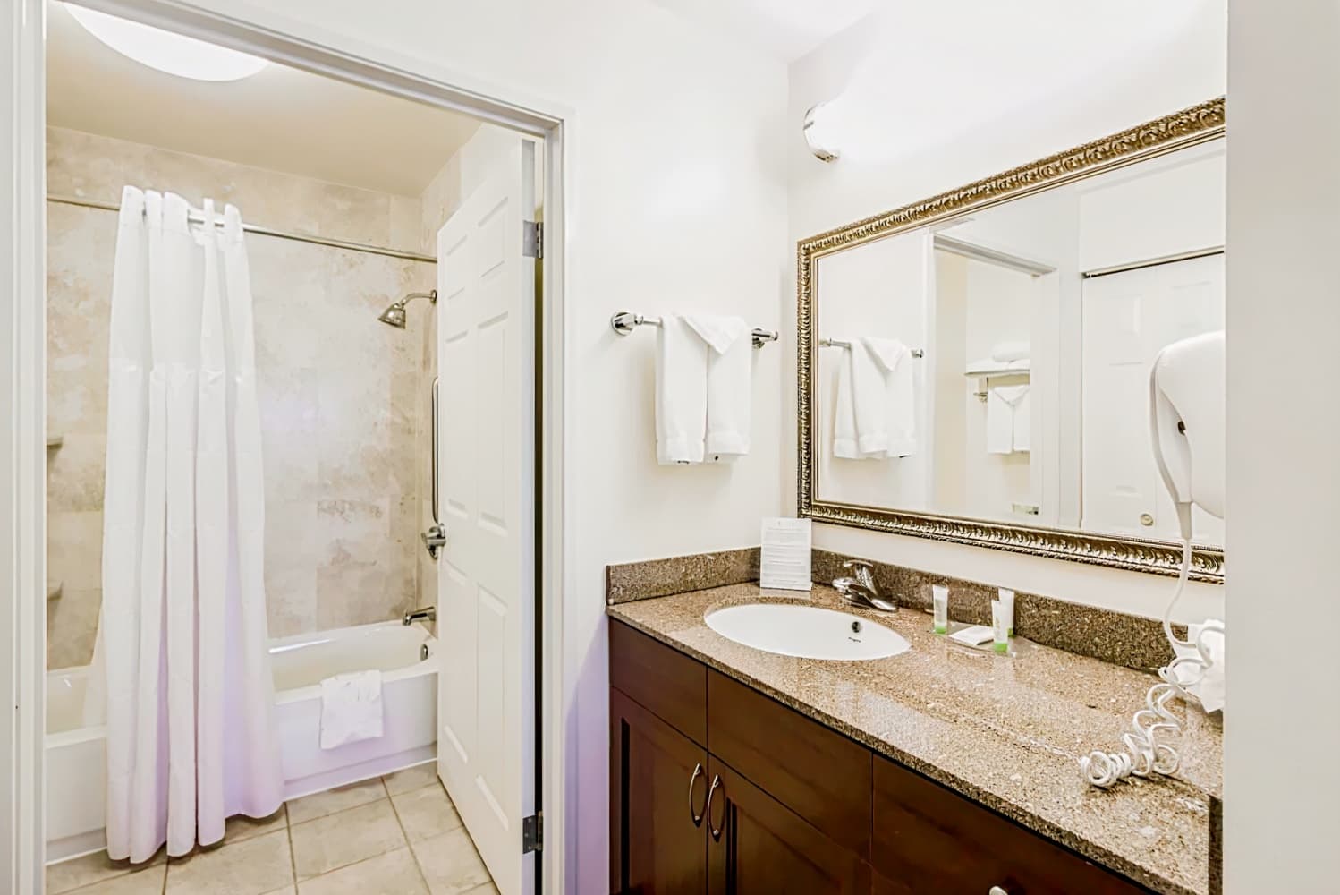 Staybridge Suites Austin Airport