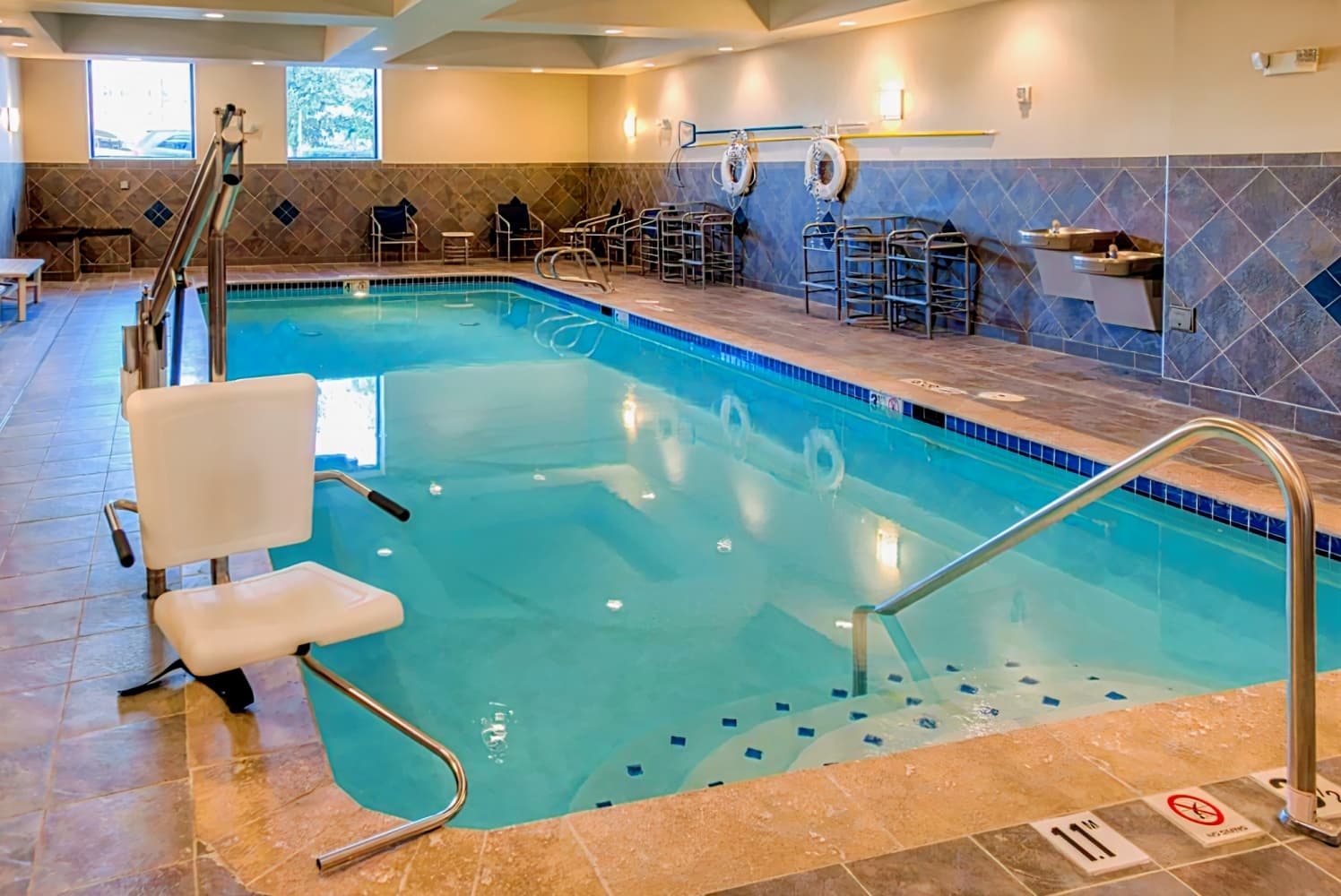 Holiday Inn Express & Suites Tacoma Downtown