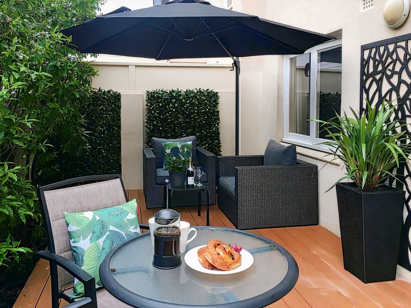 The Peninsula Riverside Serviced Apartments