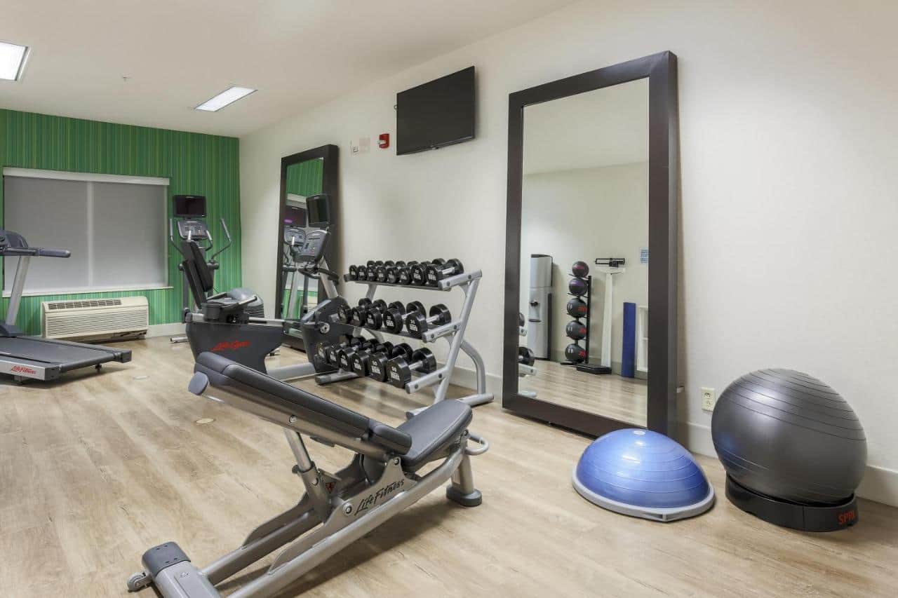 Holiday Inn Express Rochester NE - Irondequoit by IHG