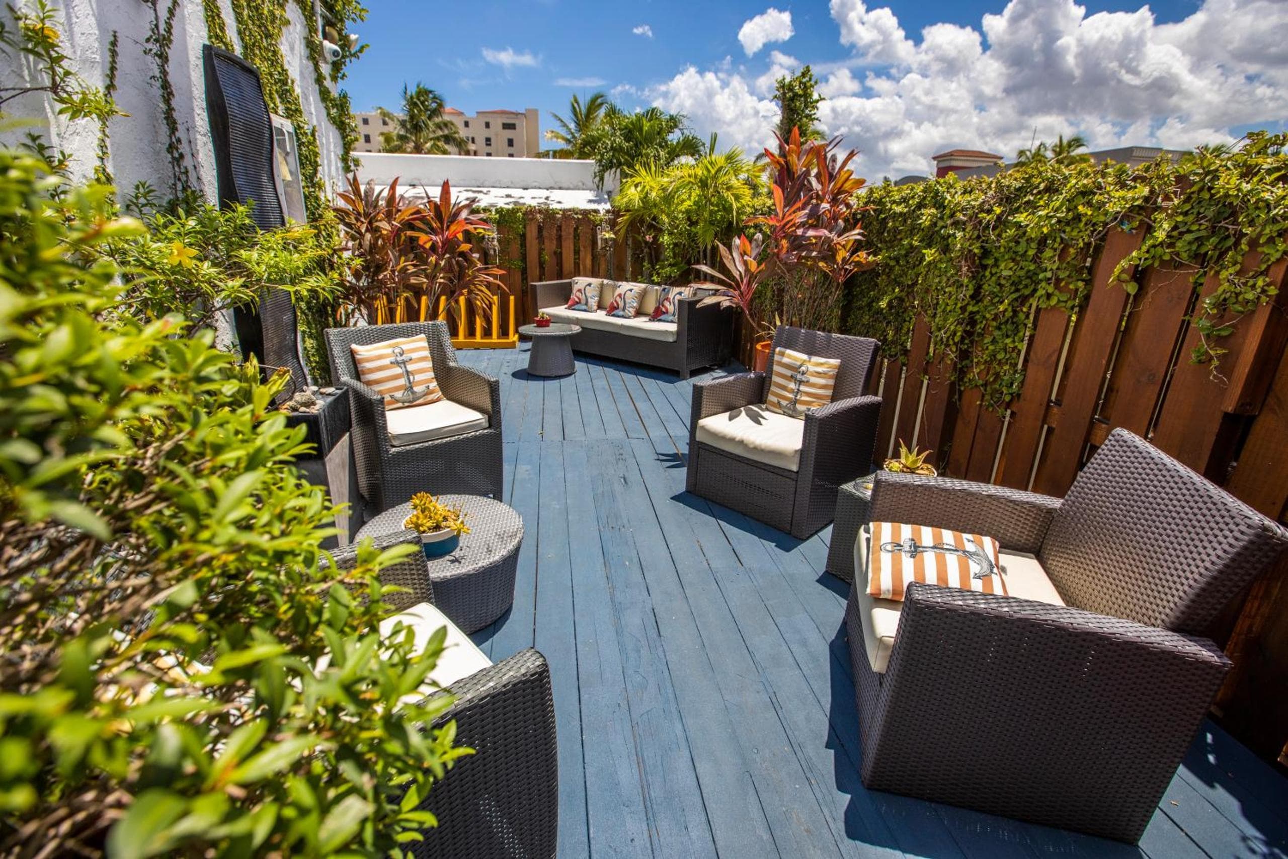 Hollywood Beach Suites and Hotel