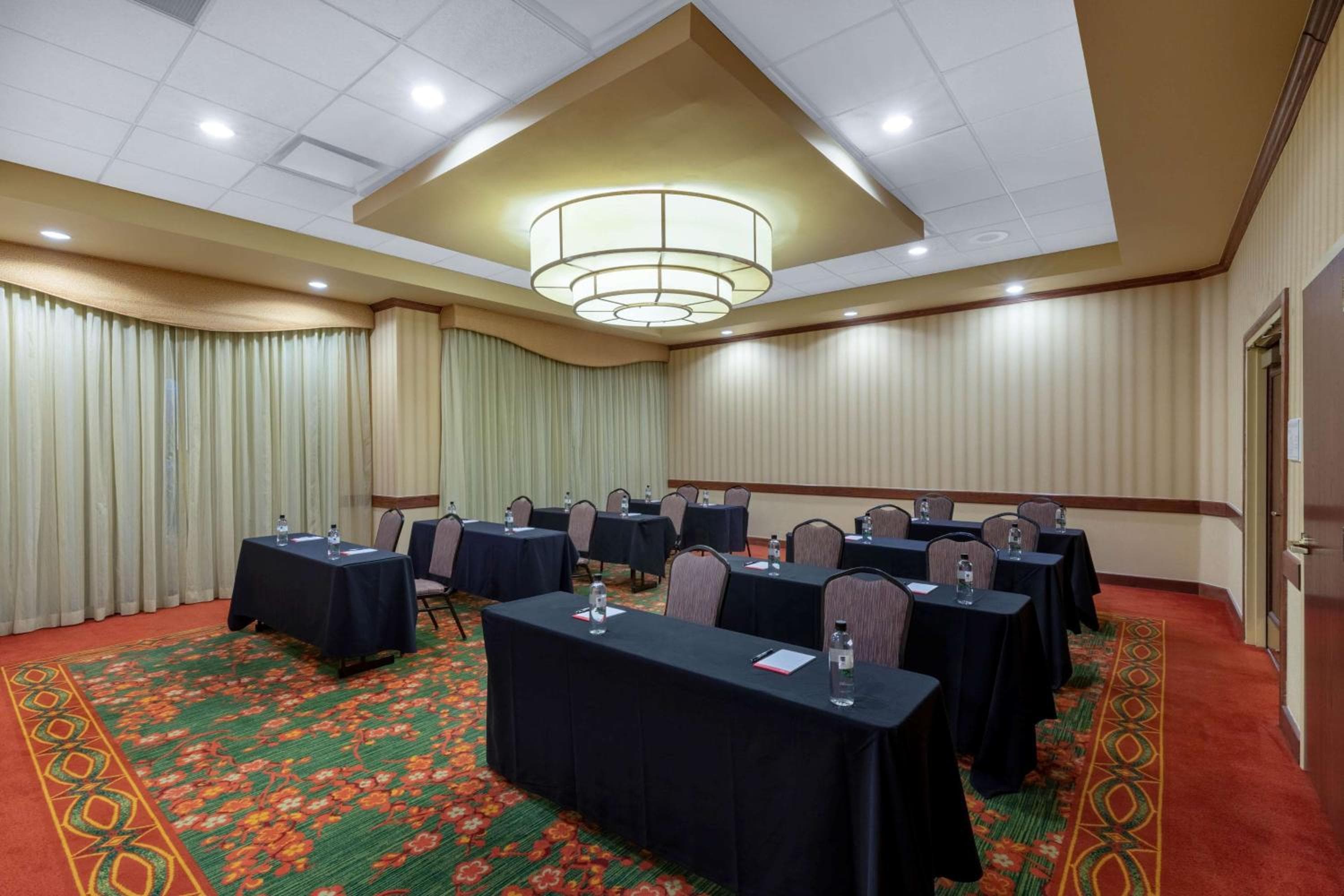 Wyndham Grand Oklahoma City Downtown