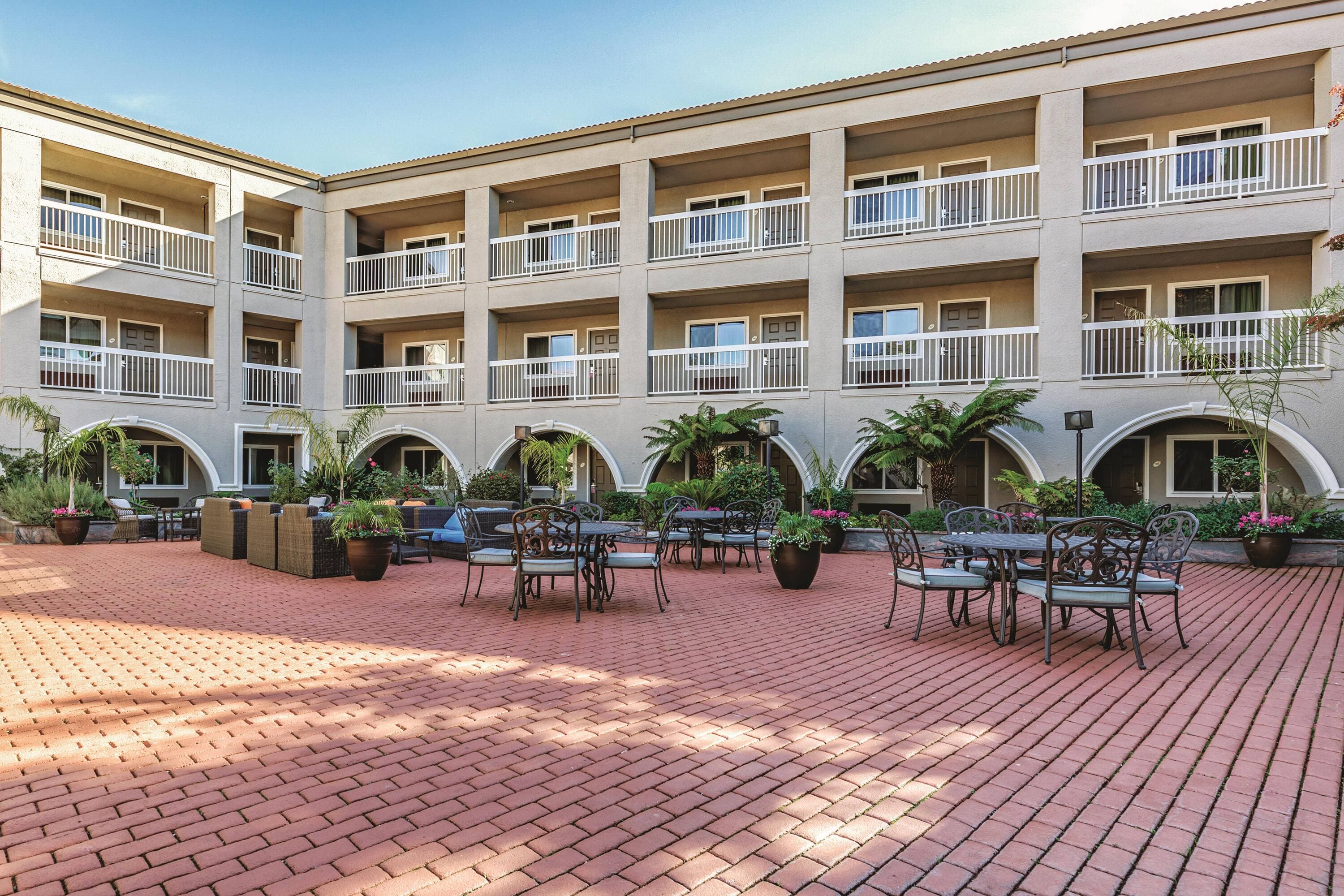 La Quinta Inn & Suites by Wyndham San Francisco Airport West