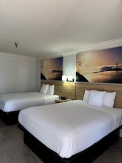 Days Inn by Wyndham Near City Of Hope