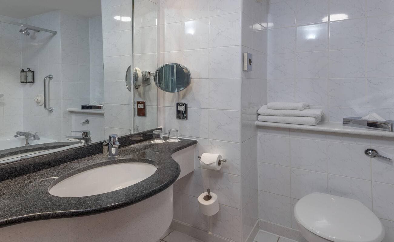 Cambridge Bar Hill Hotel, BW Signature Collection