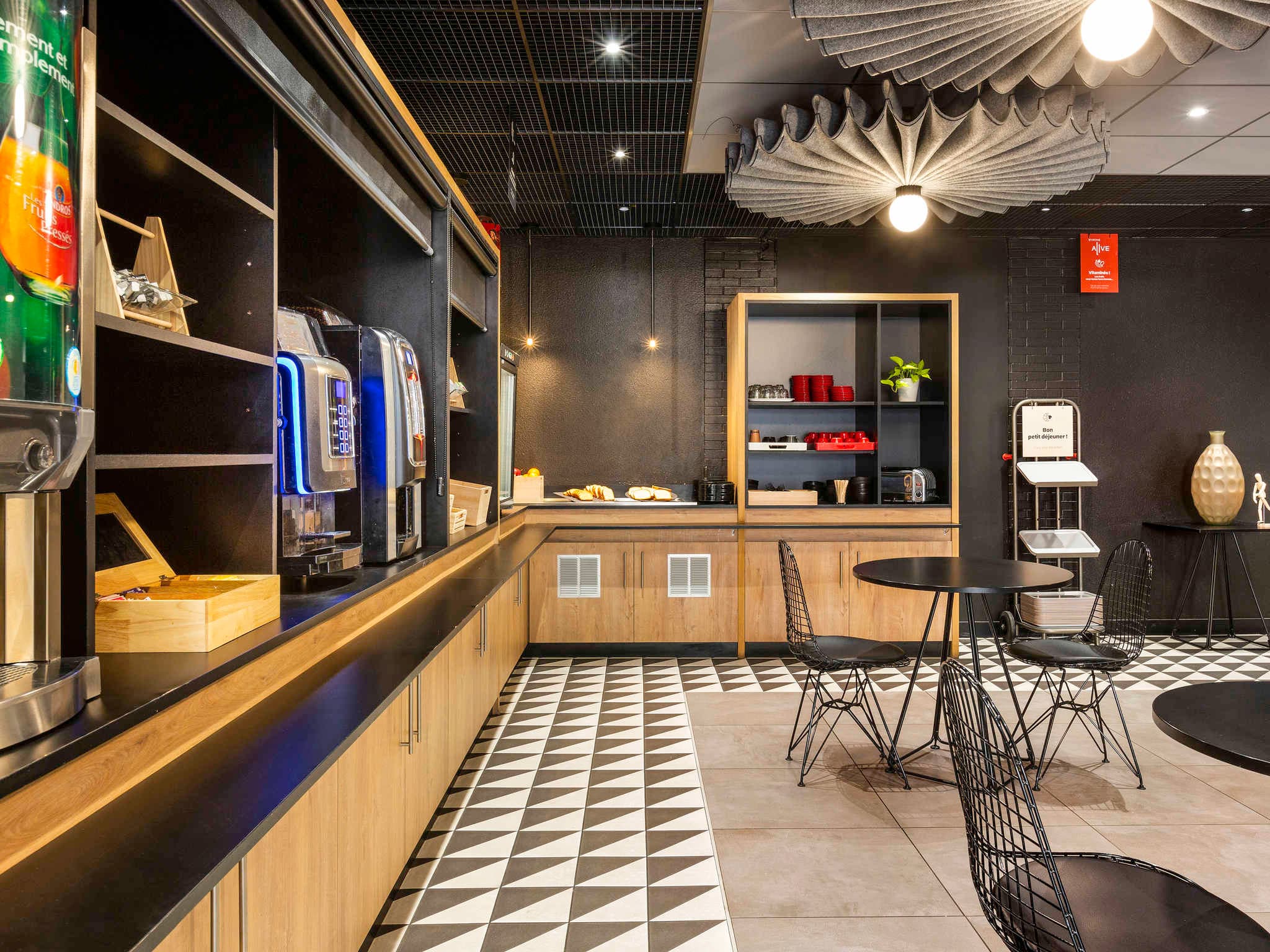 Ibis Marseille Centre Préfecture