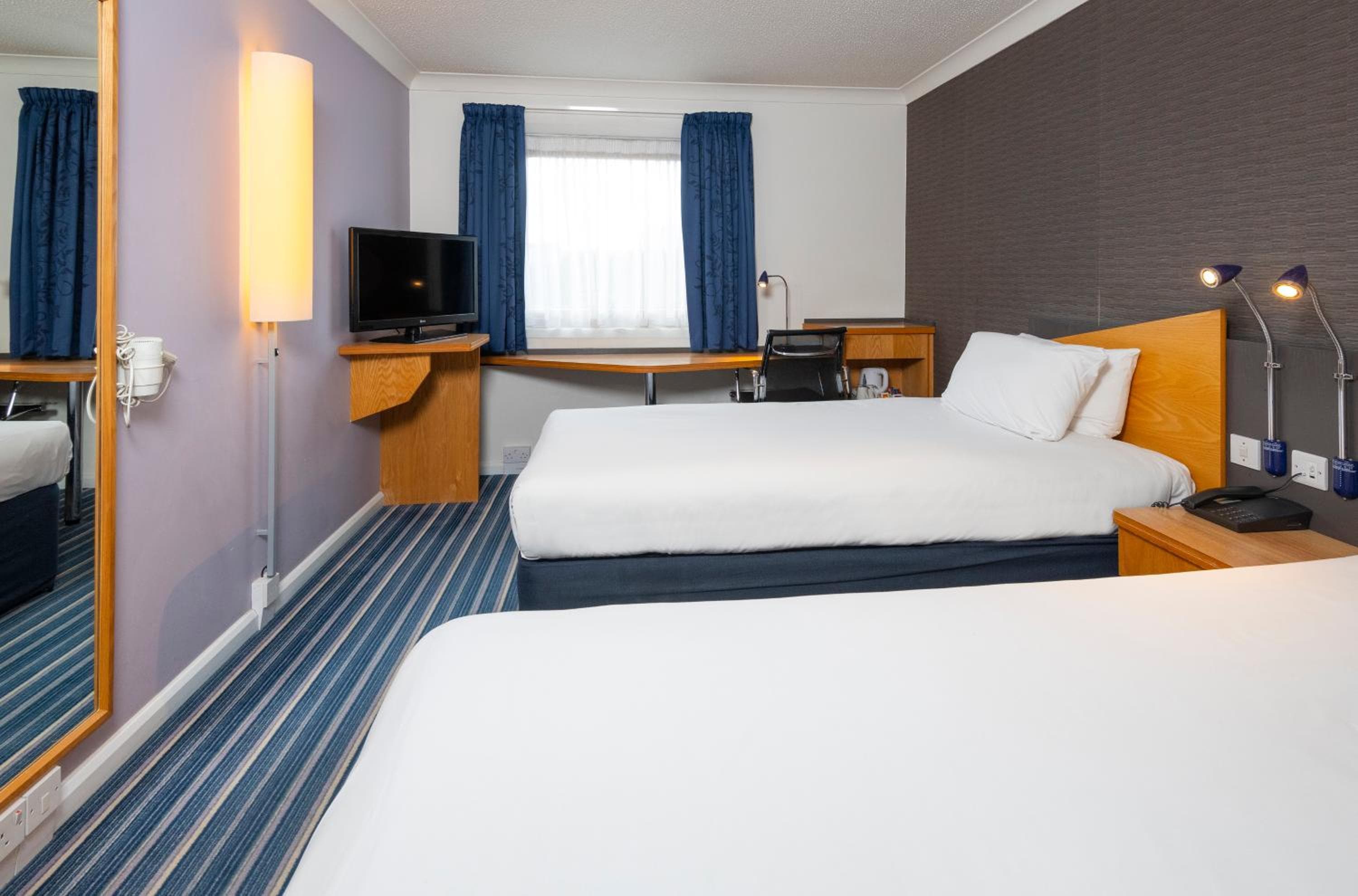 Holiday Inn Express - Stafford