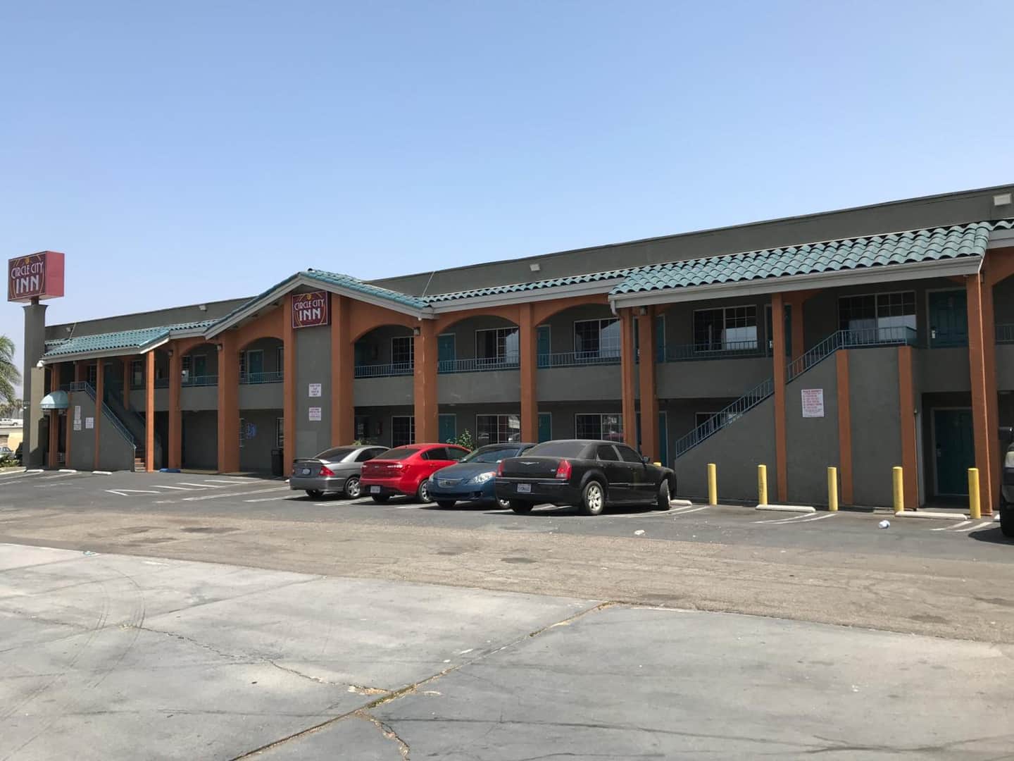 Corona Inn