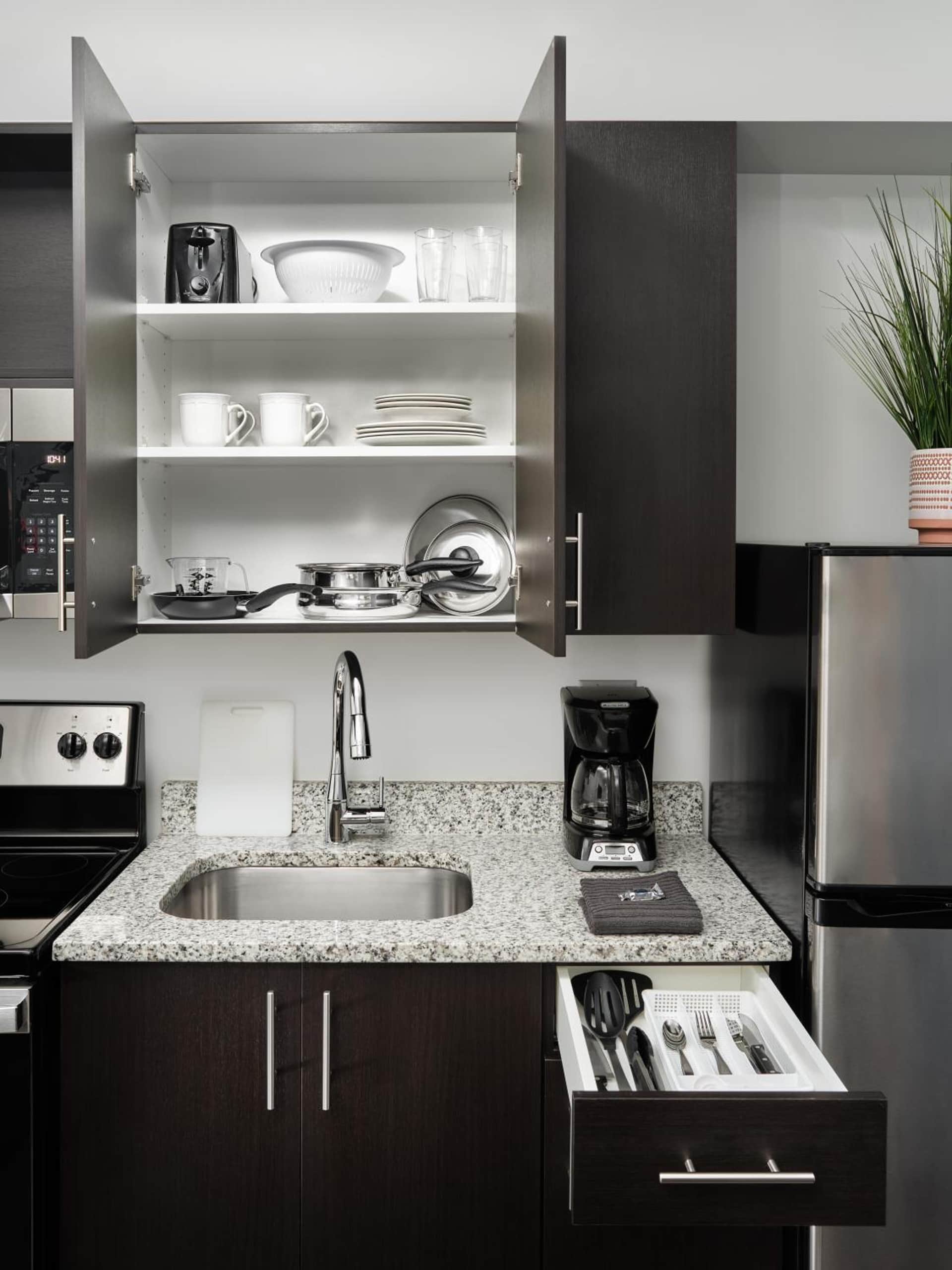 StayAPT Suites North Charleston