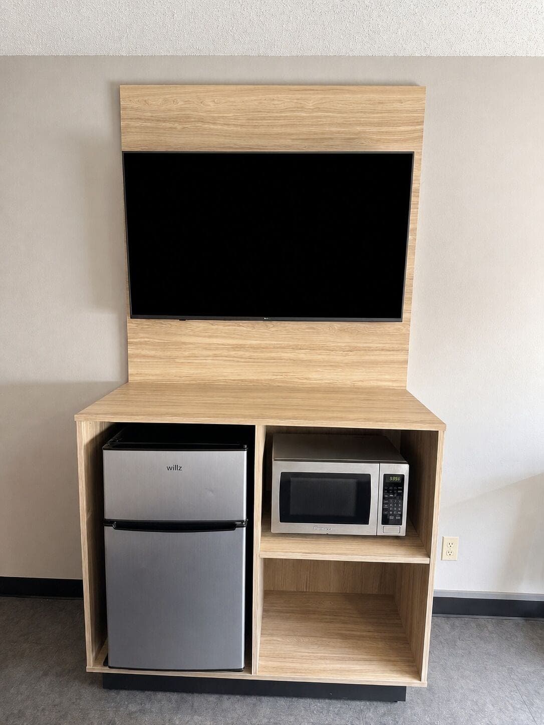 Super 8 by Wyndham Irving DFW Airport/South