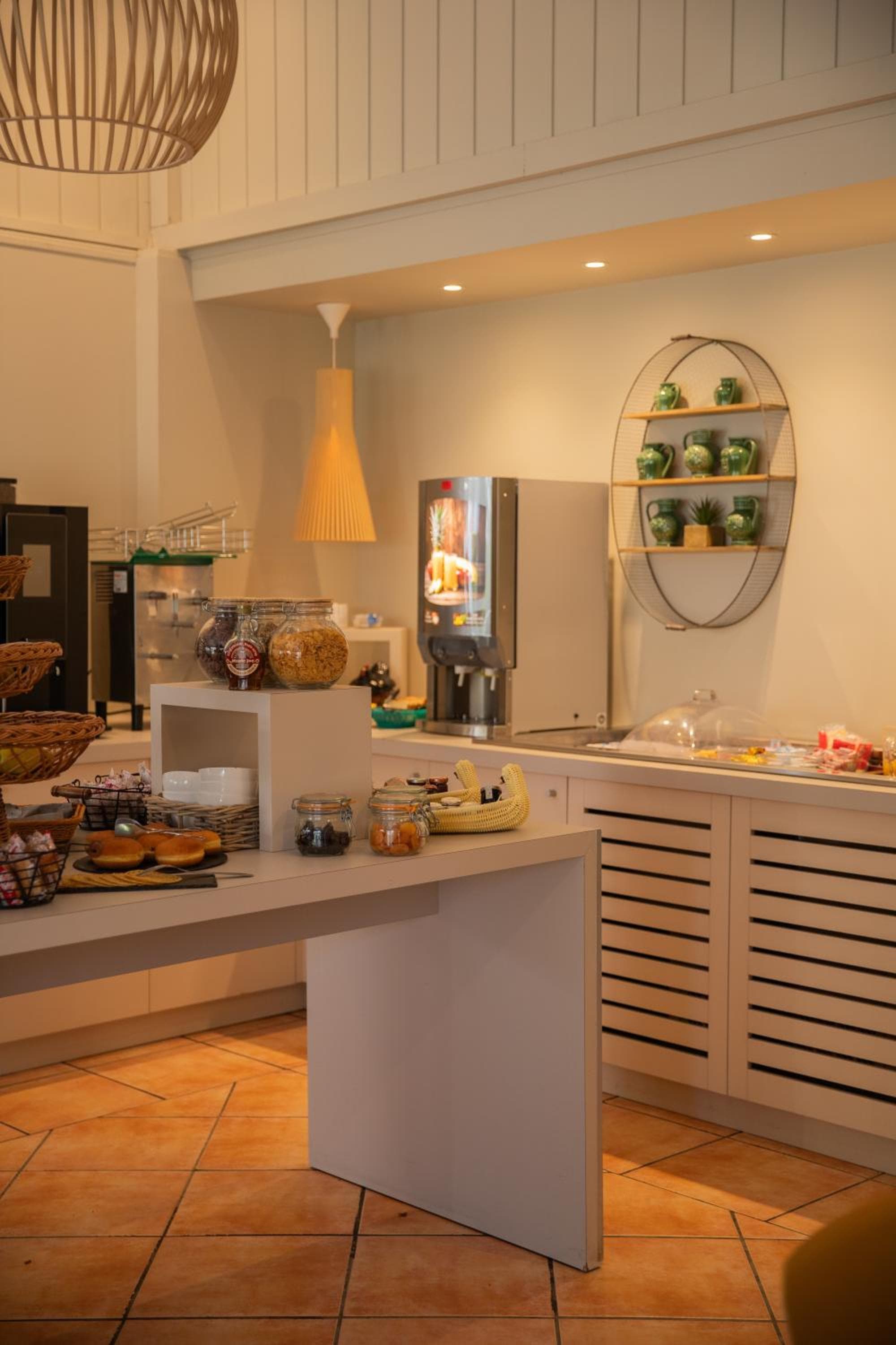 Brit Hotel Confort Nîmes Ouest