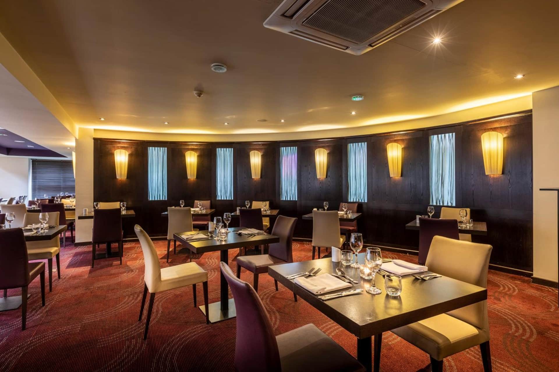 Gloucester Robinswood Hotel, Signature Collection By Best Western