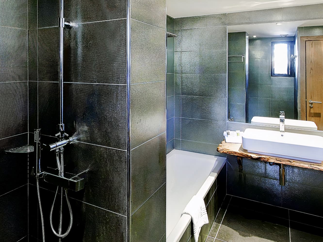 Mercure Brignoles Golf de Barbaroux and Spa