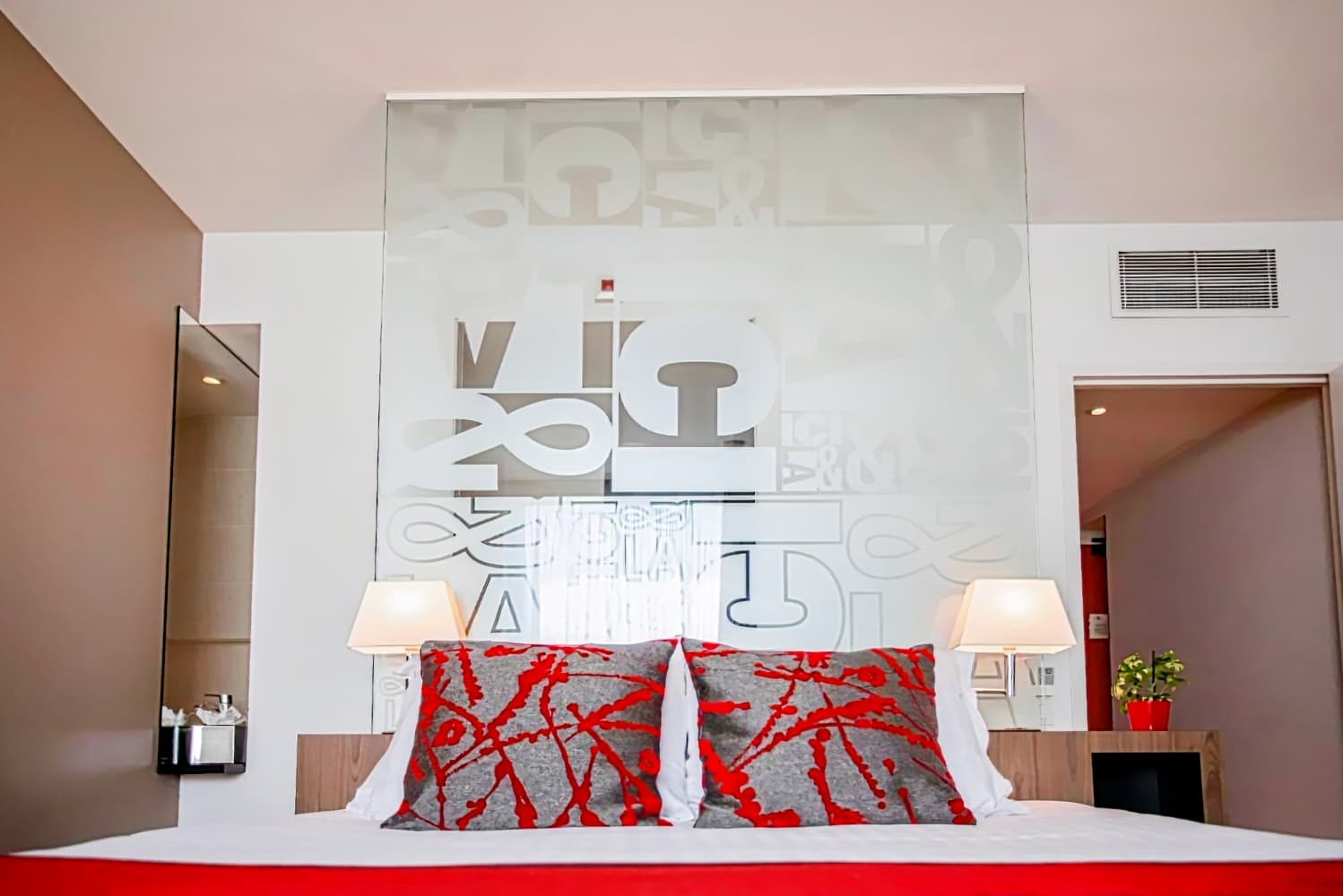 Hôtel Mercure Villefranche en Beaujolais Ici & La