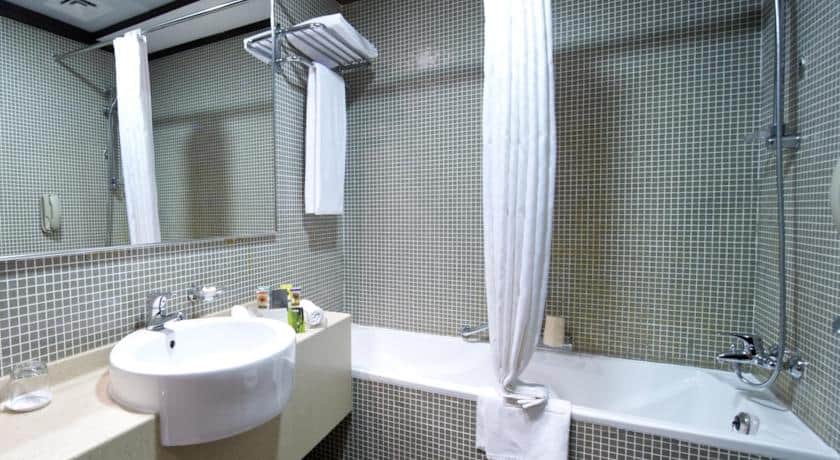 TIME Oak Hotel & Suites