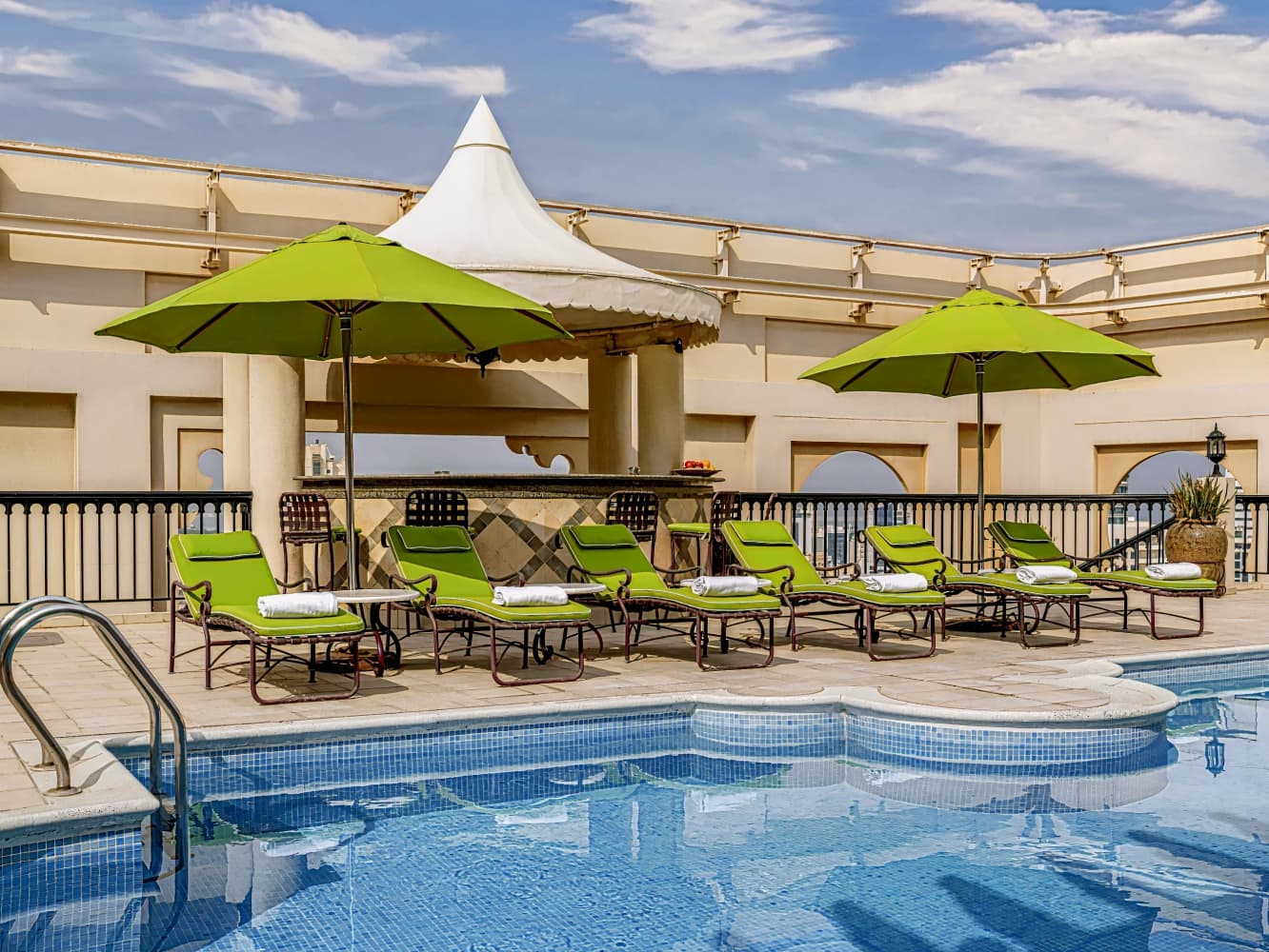 Mercure Grand Hotel Seef - All Suites