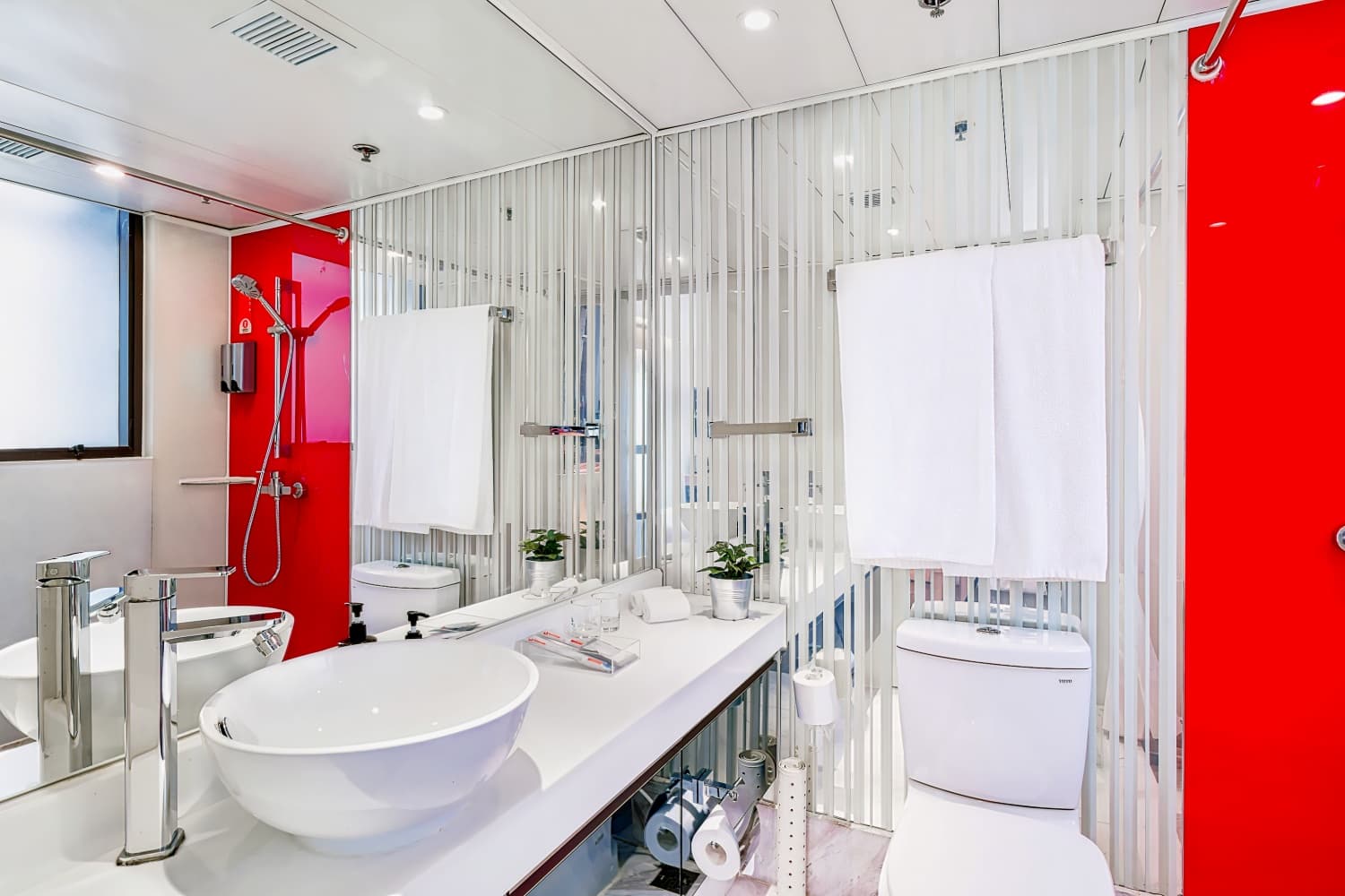 Travelodge Central, Hollywood Road