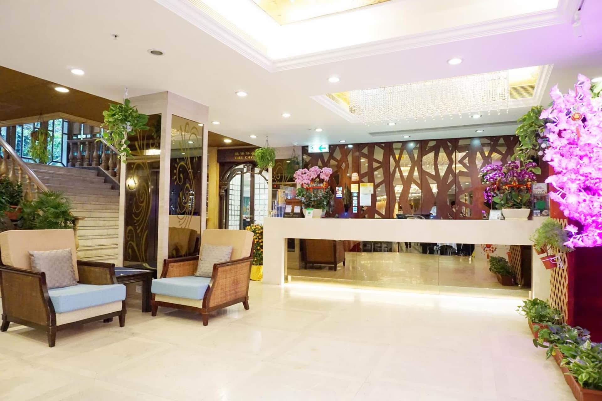 Warwick Hotel